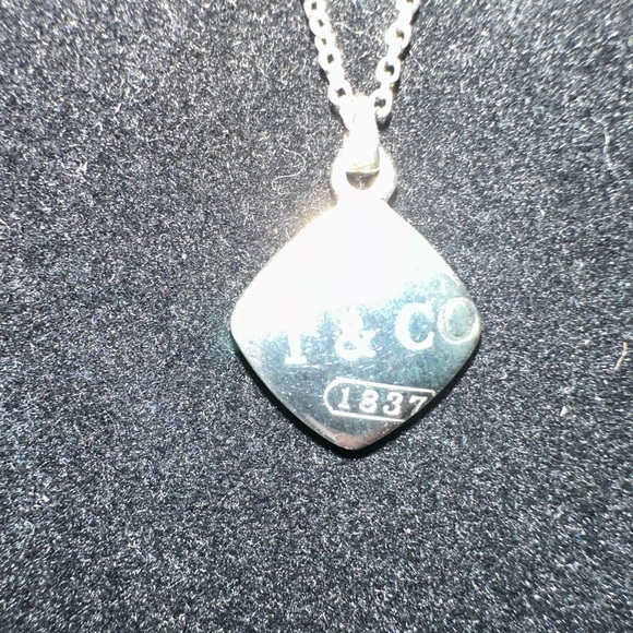 🔹Authentic Tiffany and Co .925 Necklace
🔹 - Picture 3 of 9